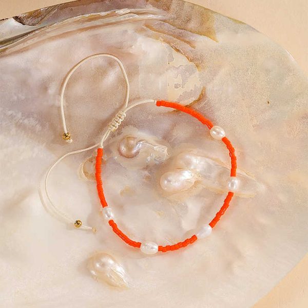 TikTok Hot Sale Boho 13 Colors Handmade Natural Pearl Miyuki Seed Beads Women Macrame Adjustable Bracelet for Party