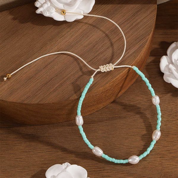 TikTok Hot Sale Boho 13 Colors Handmade Natural Pearl Miyuki Seed Beads Women Macrame Adjustable Bracelet for Party