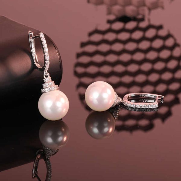 925 Sterling Silver Pearl Earrings Inlaid with Diamonds Simple and Fashionable Design Personality Temperament Female Earrings