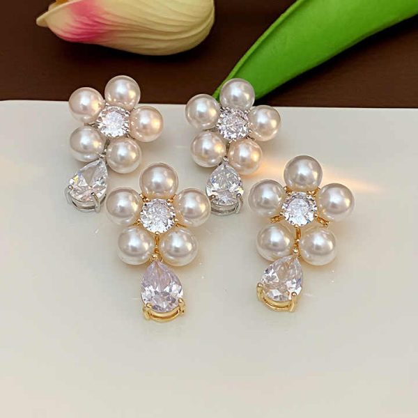 Autumn/Winter Pearl Flower Zircon Water Drop Earrings