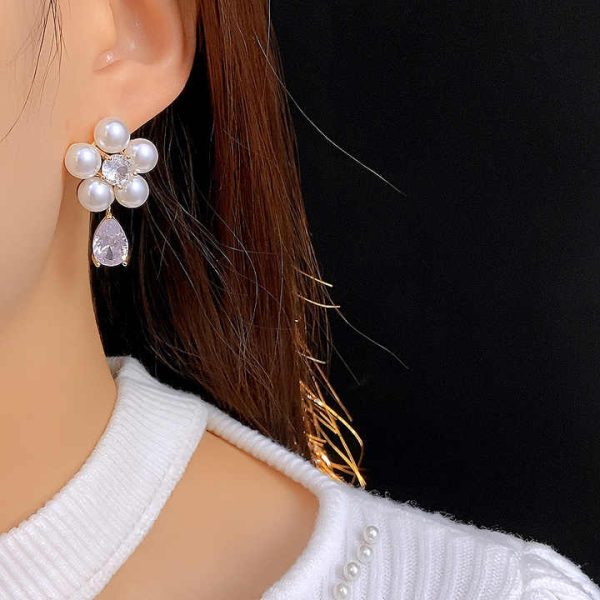 Autumn/Winter Pearl Flower Zircon Water Drop Earrings