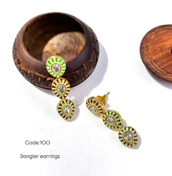 Traditional Kundan Earrings for Women Jhumkas with Pearl & Meenakari Detailing Available at Affordable Price from India