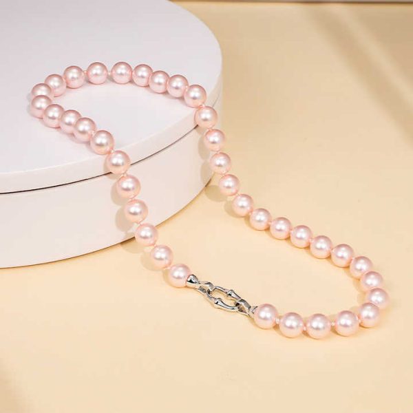 Wholesale Laser Color Fashion Pearl Necklace for Women Girls Gold Plated Metal Buckle Ladies' Pearl Necklace