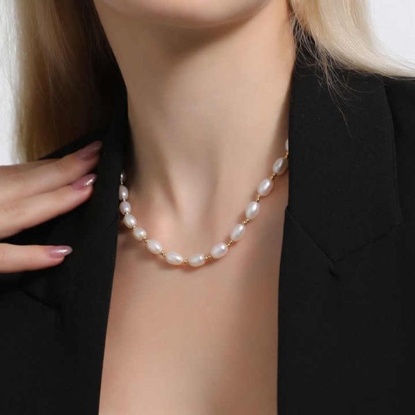 Hot Selling Trendy Water Drop Shape Pearl Necklace Retro New Design 18K Gold Baroque Pearl Necklace Jewelry