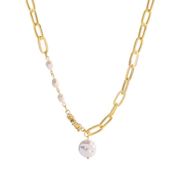 Small Elegant Gold-Plated Pearl Pendant Necklace with Geometric Design for Children's Clavicle Chain Great for Gift