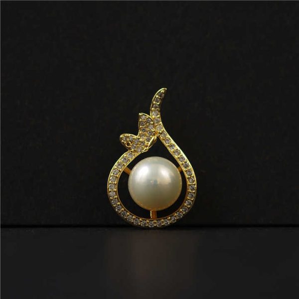 Compact Best Price Custom Vintage Pearl Rhinestone Pendant