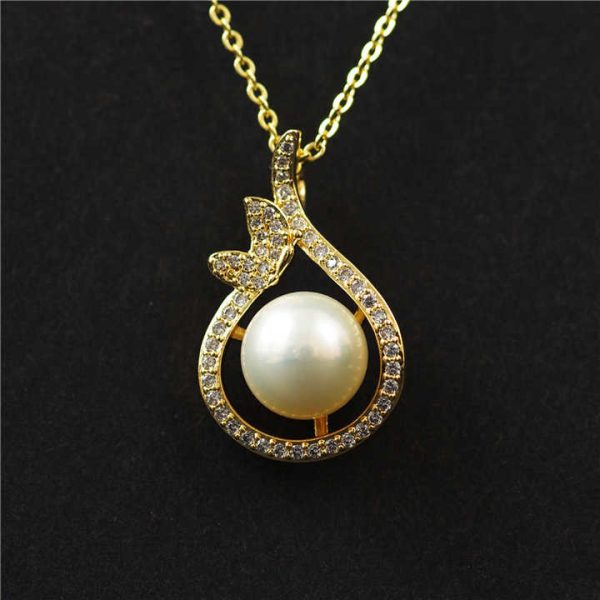 Compact Best Price Custom Vintage Pearl Rhinestone Pendant