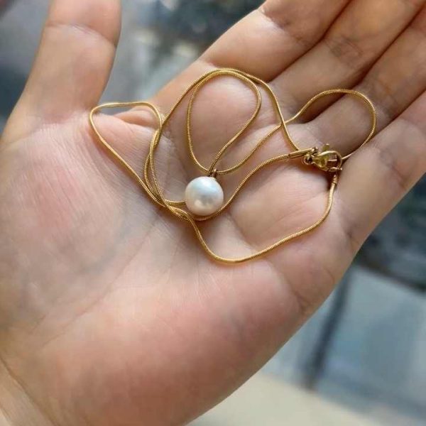 Bohemian Freshwater Pearl Choker Necklace with 18k Gold Plated Stainless Steel Snake Chain