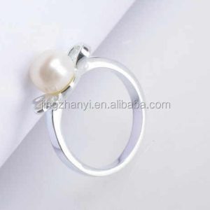 Elegant 925 Sterling Silver Pearl Finger Ring