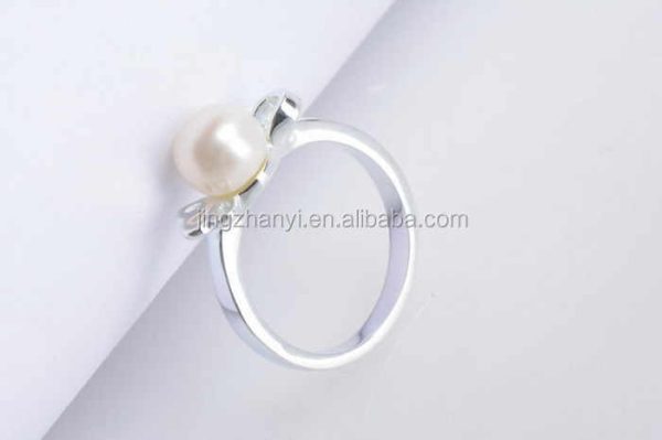 Elegant 925 Sterling Silver Pearl Finger Ring