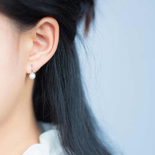 925 Sterling Silver Unique Design Natural Pearl Stud Earrings for Women Korean Style Fashionable Ear Hook Jewelry for Gift