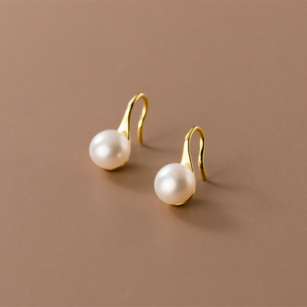 925 Sterling Silver Unique Design Natural Pearl Stud Earrings for Women Korean Style Fashionable Ear Hook Jewelry for Gift