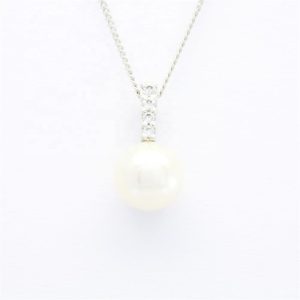 Pearl Pendants & Charms