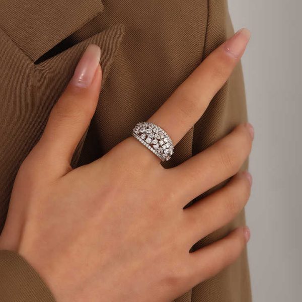 2025 New Design Zircon Ring Jewelry Made With Fine Craftsmanship 925 Sterling Silver Ring