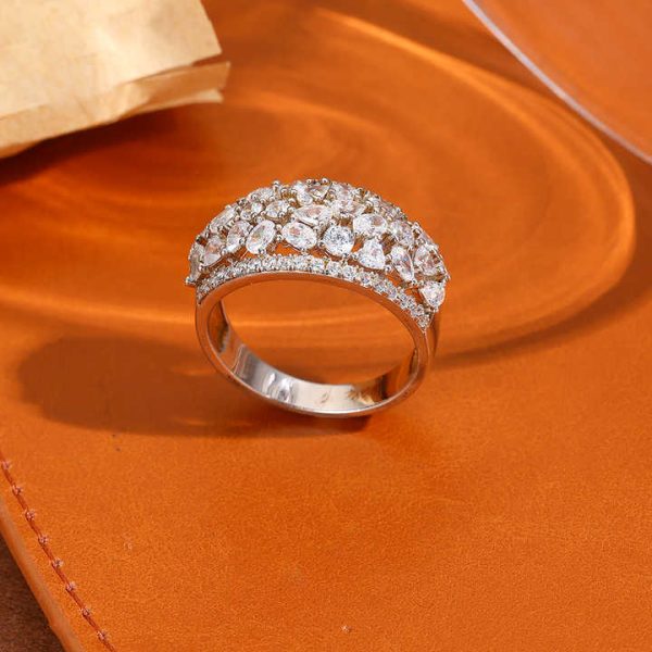 2025 New Design Zircon Ring Jewelry Made With Fine Craftsmanship 925 Sterling Silver Ring