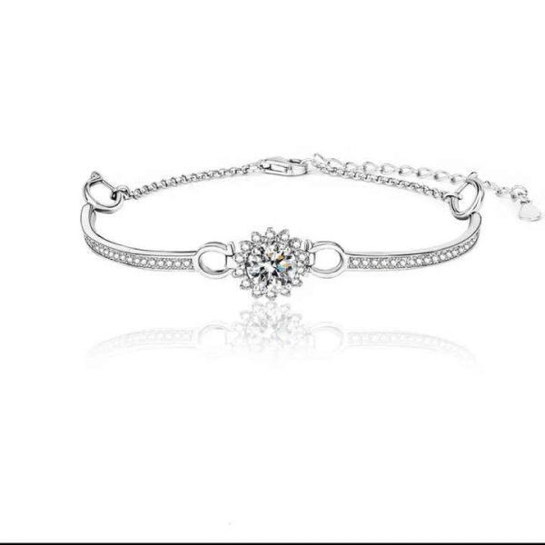 S925 Silver Moissanite Bracelet 1 2 Carat High Quality Light Luxury Exquisite Sunflower Bracelet for Women Factory Wholesale