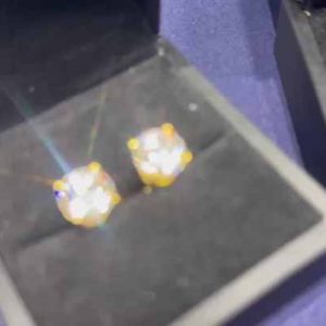 Customizable 925 Sterling Silver Moissanite Hip Hop Stud Earrings with Ice Out Design and 14K/18K Gold Plating
