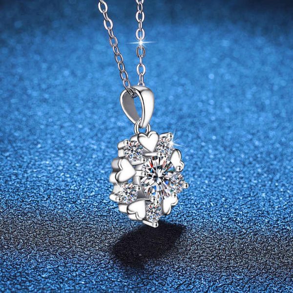 925 Sterling Silver Round Brilliant Moissanite Snowflake Pendant Necklace for Women
