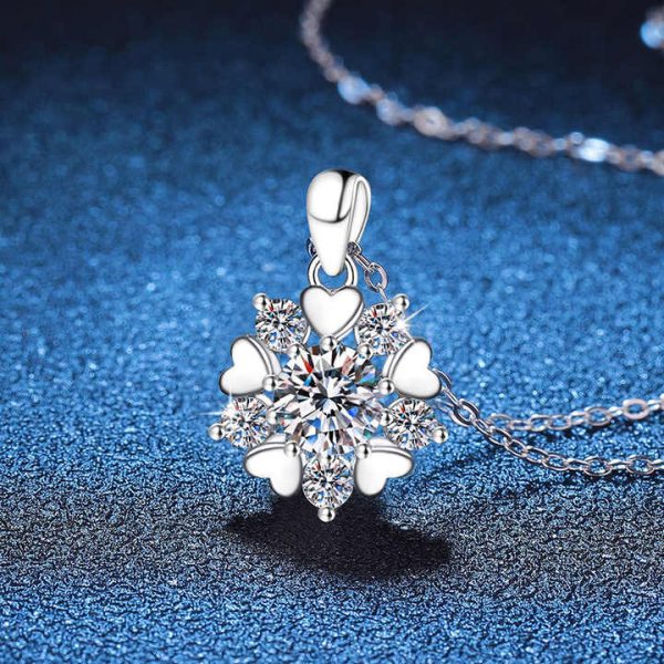 925 Sterling Silver Round Brilliant Moissanite Snowflake Pendant Necklace for Women