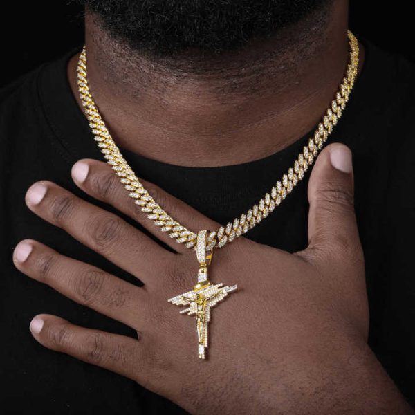 High Quality Christian Jewelry 925 Sterling Silver Baguette Moissanite Iced Out Crucifixion Jesus Cross Pendant