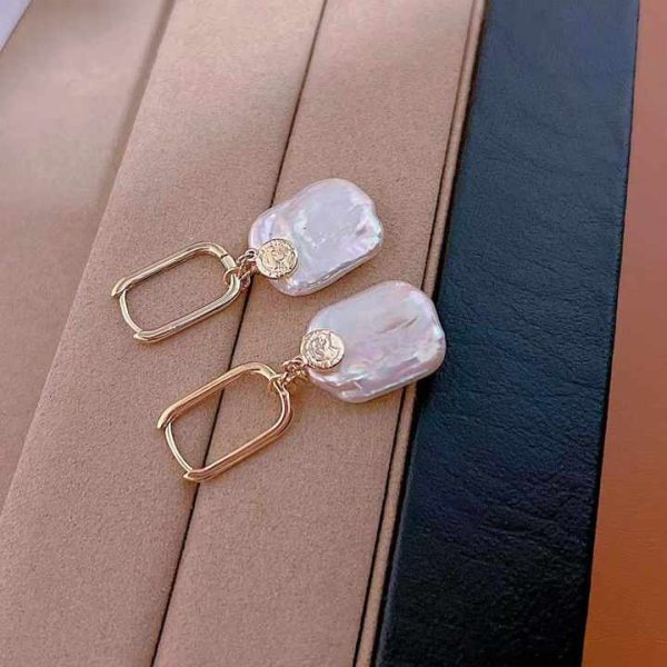 European and American Bazaar Style 18K Gold Plated square Ear Buckle with Strong Light square Baroque Freshwater Pearl Earrings