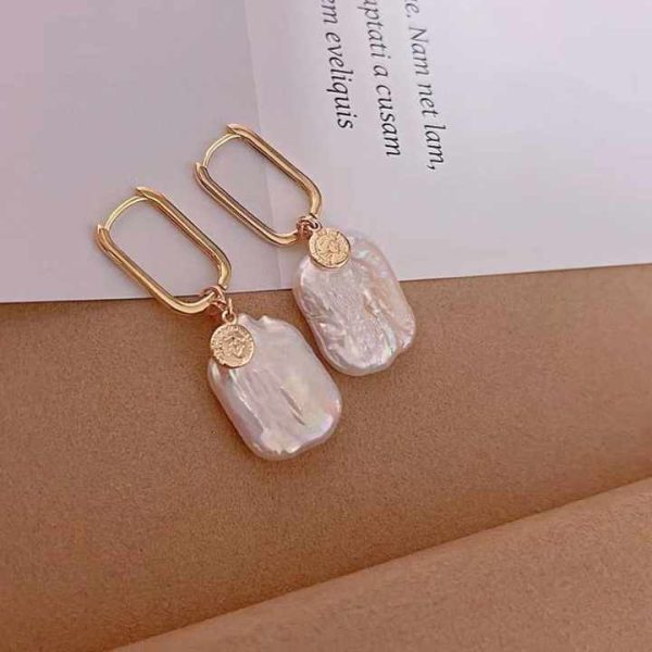 European and American Bazaar Style 18K Gold Plated square Ear Buckle with Strong Light square Baroque Freshwater Pearl Earrings