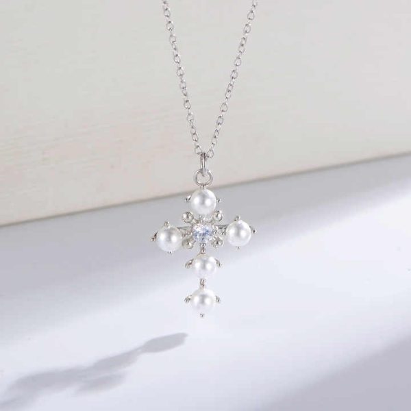 Custom Wholesale Trendy Zircon Sterling Silver Chain 14k Gold Plated Fresh Water Baroque Pearl Jesus Cross Pendant Necklace