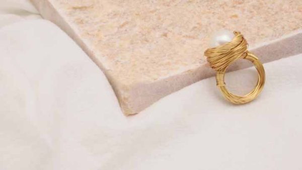 Romantic Vintage Freshwater Pearl Ring for Women 18k Gold Plated Brass Engagement Party Gift Jewelry
